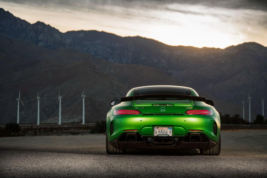  Mercedes-AMG GT R (C190) 2017 года  (NA) (фото 10 из 40)